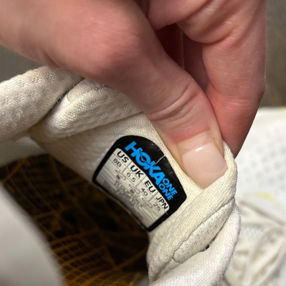 Hoka Clifton 9 White Lemonade - Picture 5 of 5